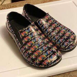 Spring Step Slip Resistant Women’s Clog Size 9M